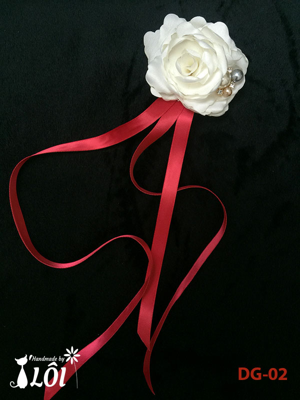 Bạch trà lụa đỏ